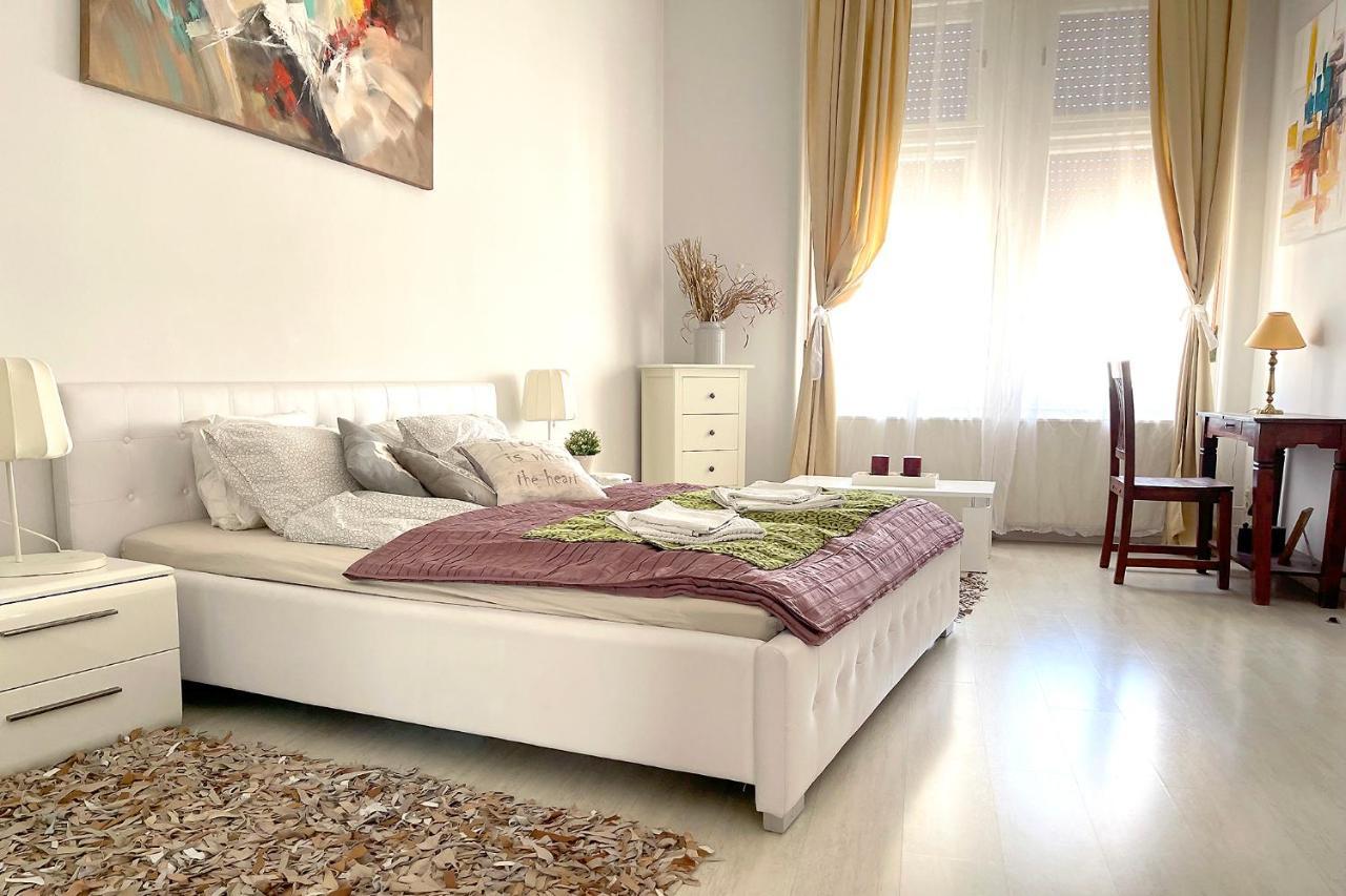Elegant 125M2 Apartment In Center Of 布达佩斯 外观 照片